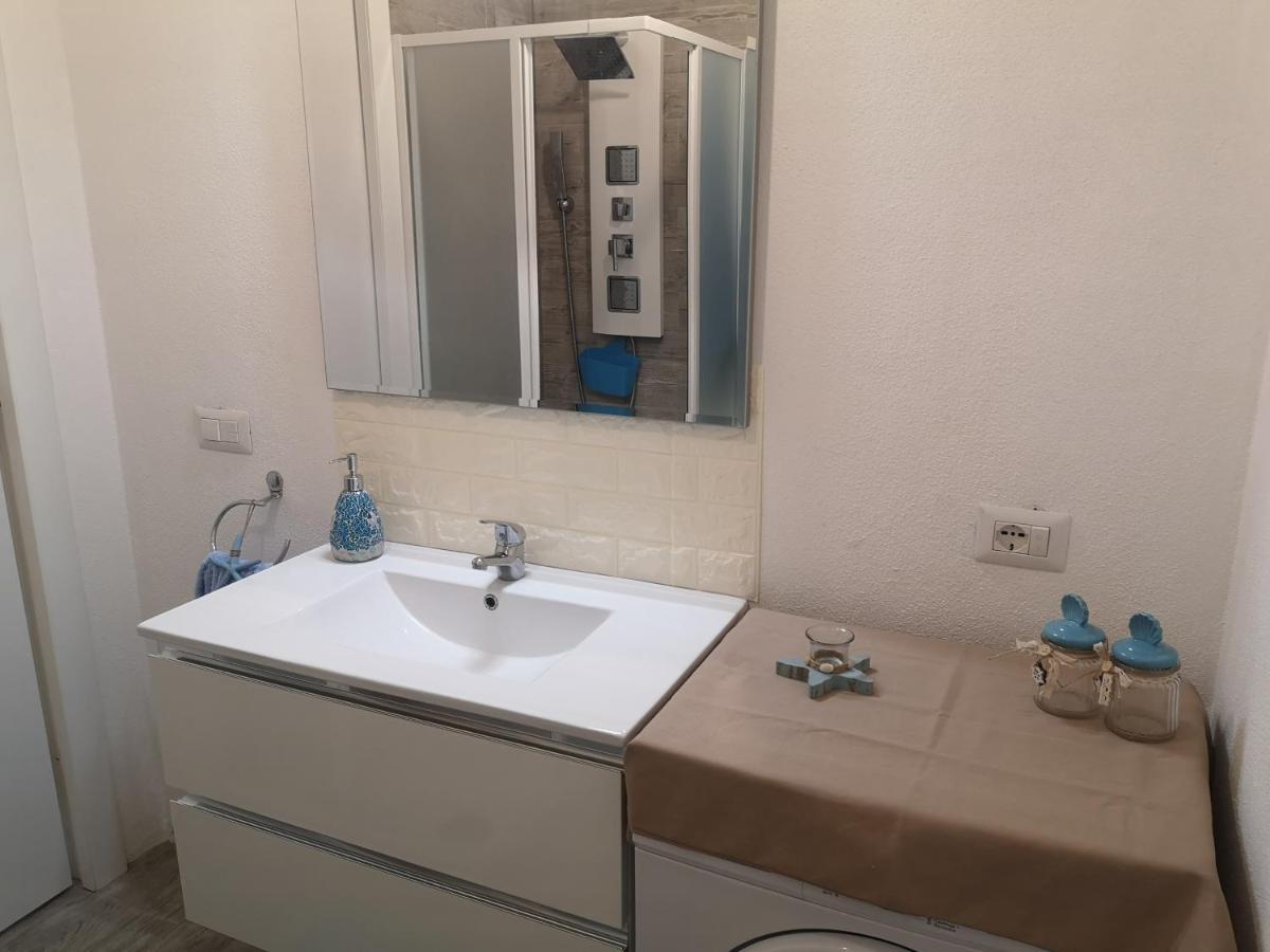 Apartamento La Conchiglia SantʼAntìoco Exterior foto